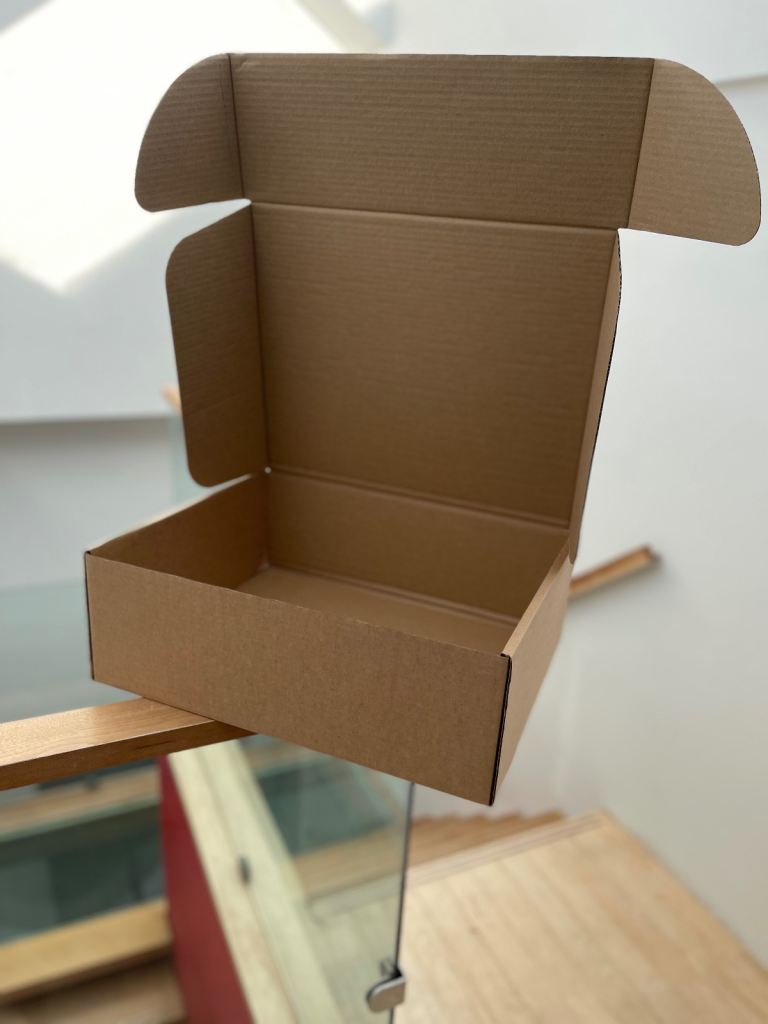 40x  Small Parcel Box