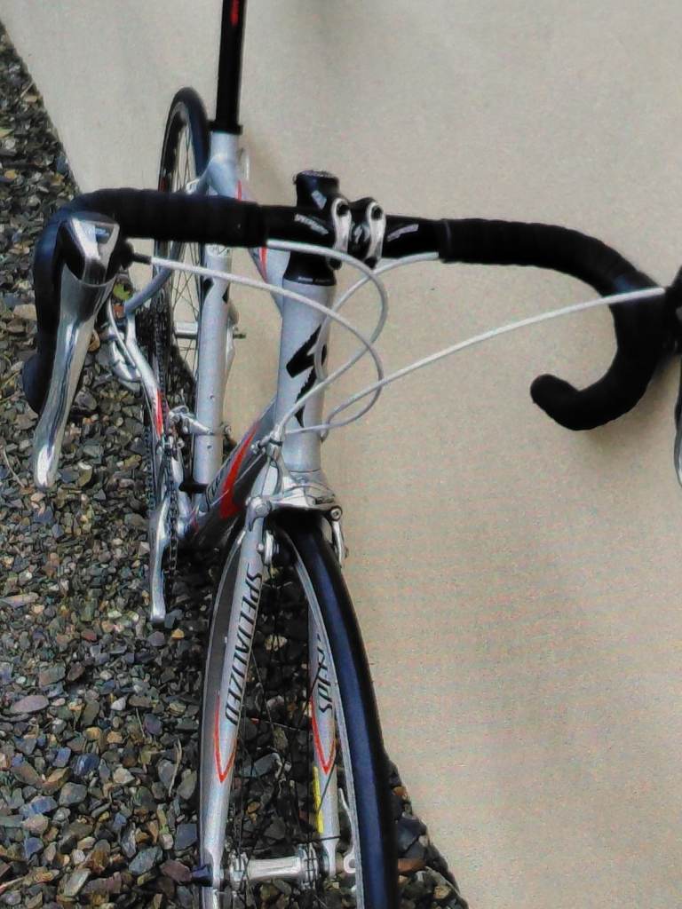 Specialized Allez Sport, Excellent Condition, 9 Speed Shimano Double Tiagra Groupset.