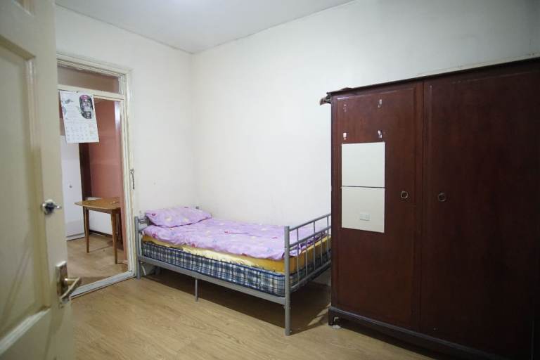 Impressive 5-bedroom semi-detached house available to rent in Harrow, HA1