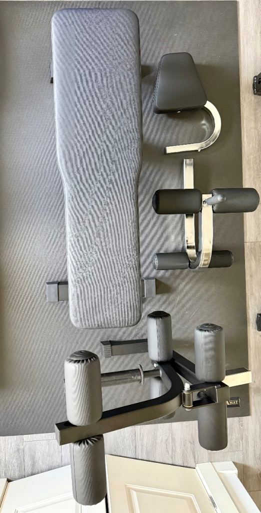 Ironmaster Super Bench Pro V2 + Leg Attachment Pro + Crunch Attachment – Pristine