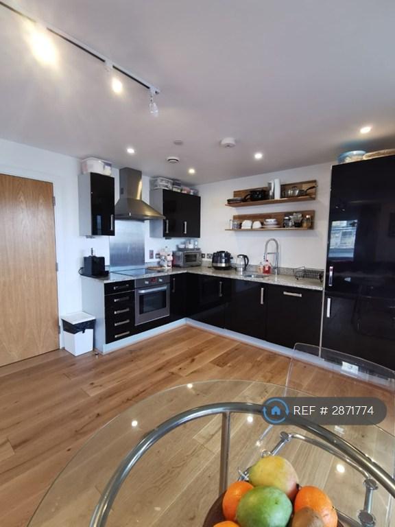 1 bedroom in Barge Walk, London, SE10 (#2871774)