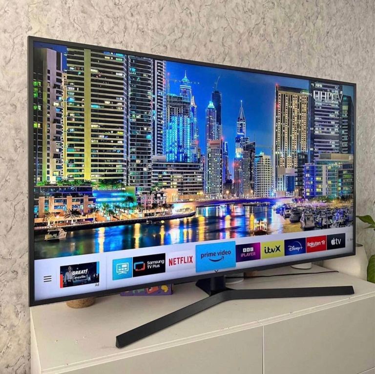55” 4K Samsung Smart   WiFi Ultra Hd led tv   Premium model   Excellent condition