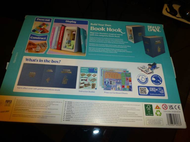 Brand new in box Matilda book nook 