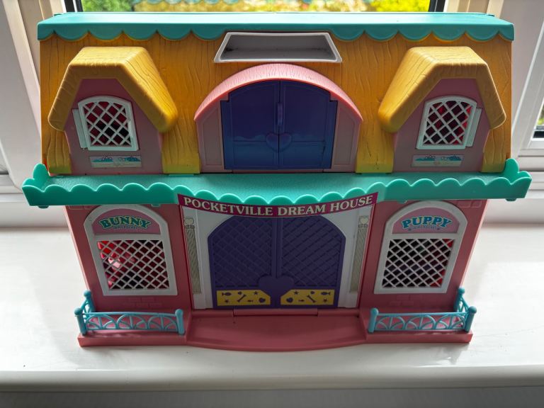 Pocketville Dream House Retro 1990’s