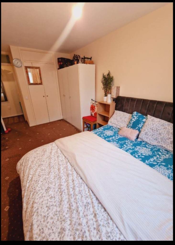 DOUBLE ROOM FOR RENT