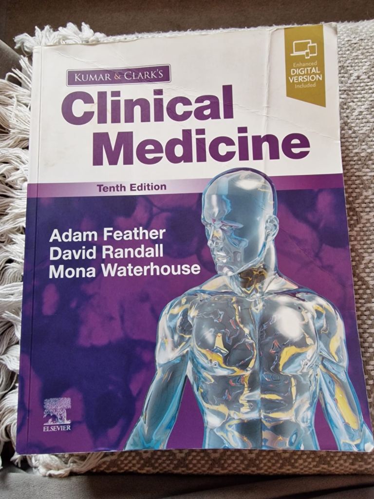 Kumar & Clark's Clinical Medicine – Tenth Edition, Good Condition