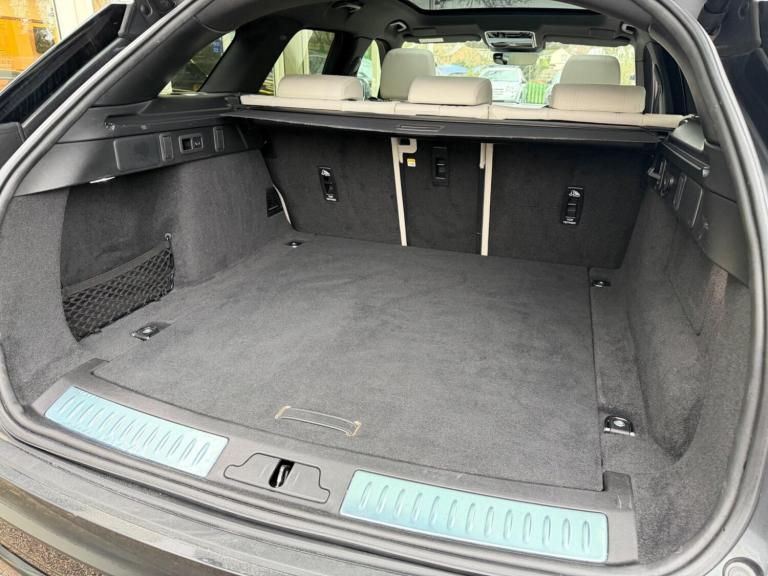 2021 Land Rover Range Rover Velar 2.0 D200 MHEV R-Dynamic SE Auto 4WD Euro 6 (s/s) 5dr ESTATE Die...