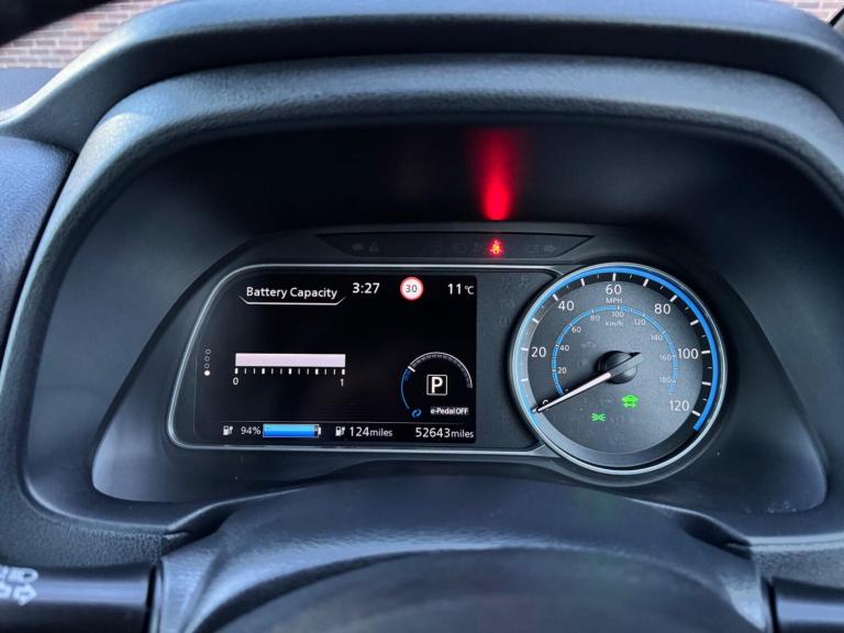  Nissan Leaf 40kWh Acenta Auto 5dr Electric Automatic