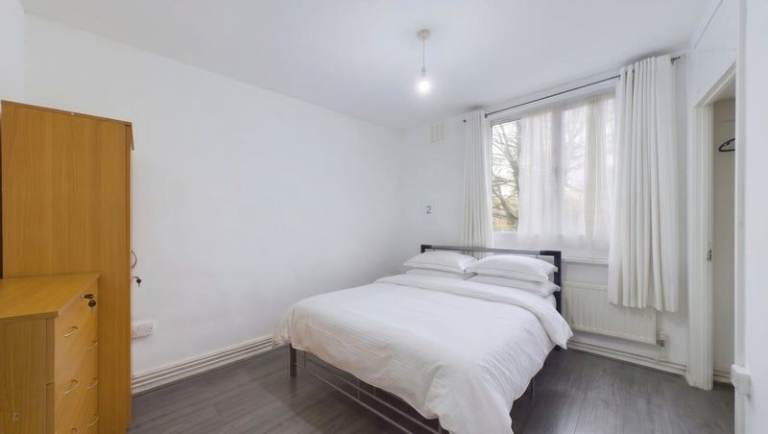 Cosy Rooms in E13 - Available Asap🎉🎉