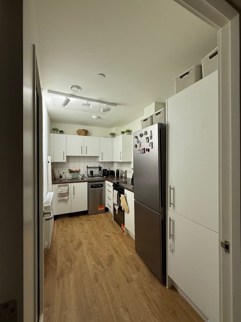 Large 1 bed for your 2 bed - Islington 