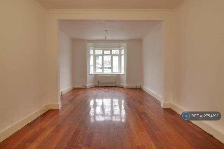 4 bedroom house in Clifton Road, Harrow, HA3 (4 bed) (#2754292)