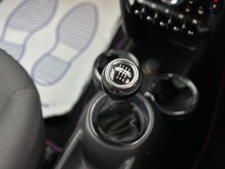 2011 MINI Hatch 1.6 Cooper Euro 5 (s/s) 3dr HATCHBACK Petrol Manual