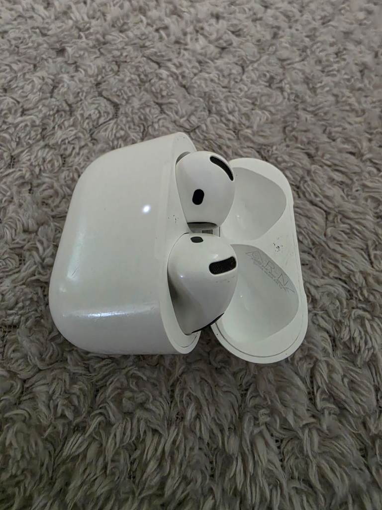 Airpods 4 ANC A3056