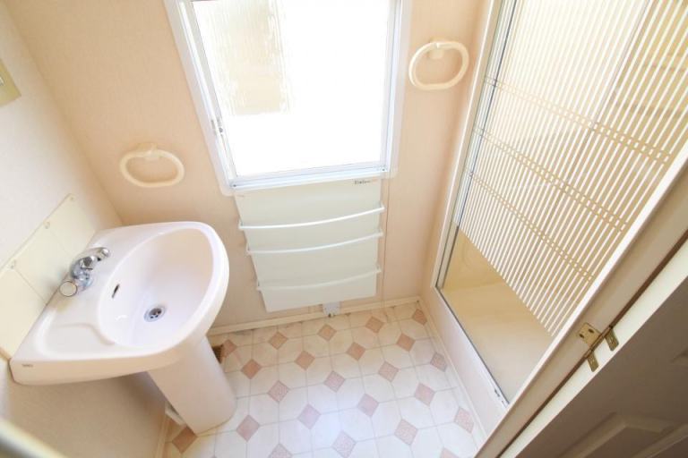 Static Caravan Mobile Home Cosalt Coaster CL 36x12ft 3 Beds SC9106