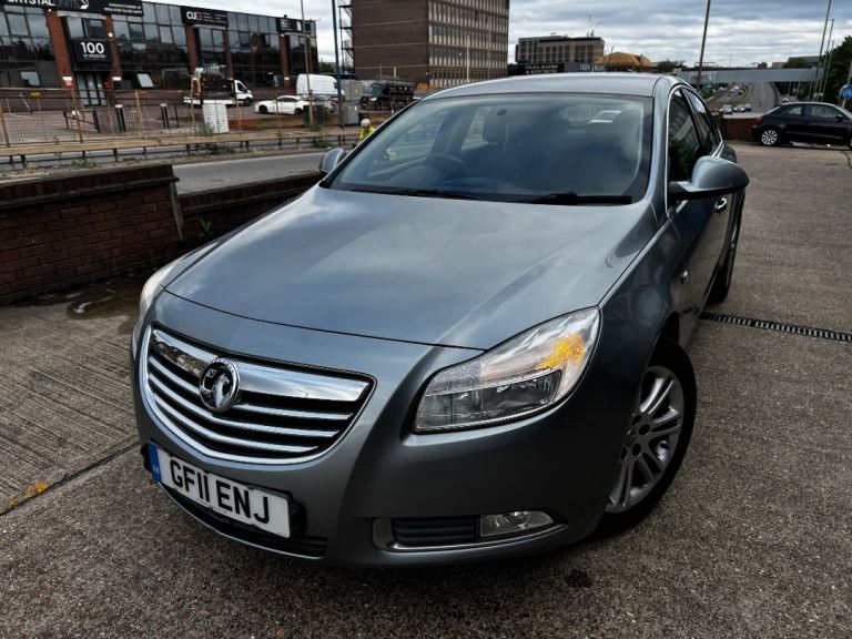 Vauxhall, INSIGNIA, Hatchback, 2011, Manual, 1796 (cc), 5 doors
