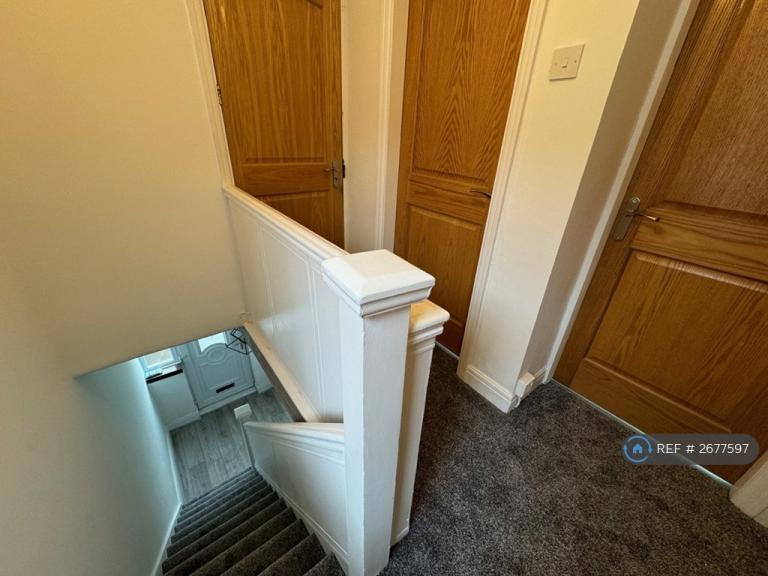 3 bedroom house in Stag Lane, Rotherham, S60 (3 bed) (#2677597)