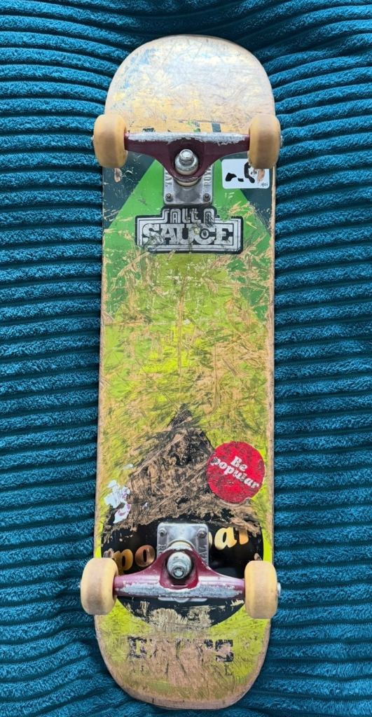 Skateboard - Popwar deck, royal trucks, blueprint wheels.