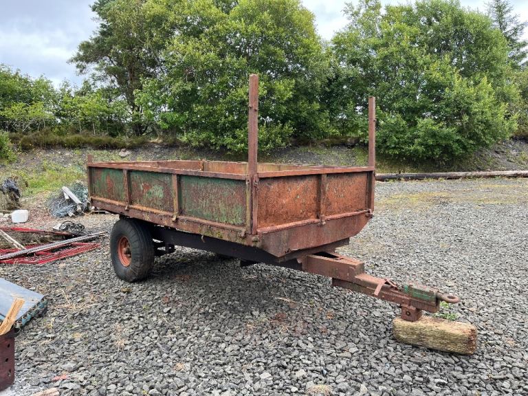 Farm tipping trailer. Needs some work