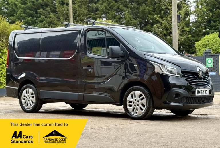 2016 Renault Trafic 1.6 dCi 27 Sport SWB Standard Roof Euro 5 5dr Diesel