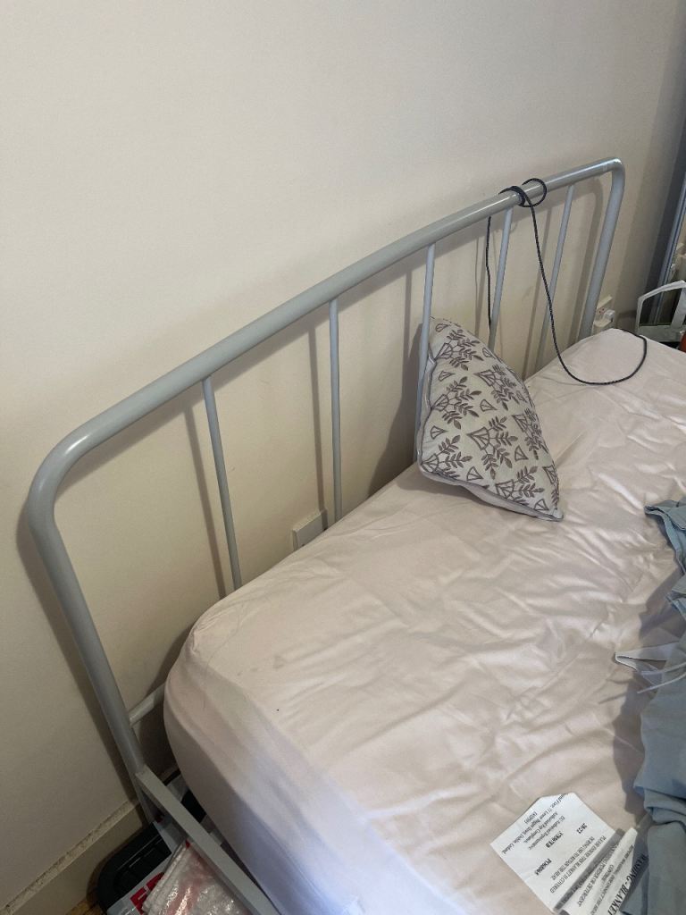 Small double bed frame 