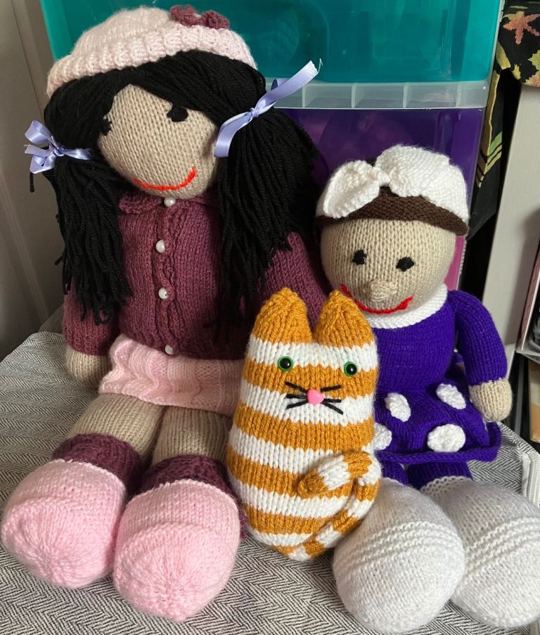 Knitted plush Toys - Girls & cat