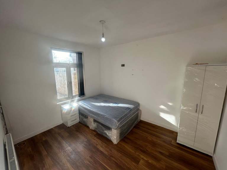 Supportive environment, affordable rooms: Birmingham for £10/week. 🫂