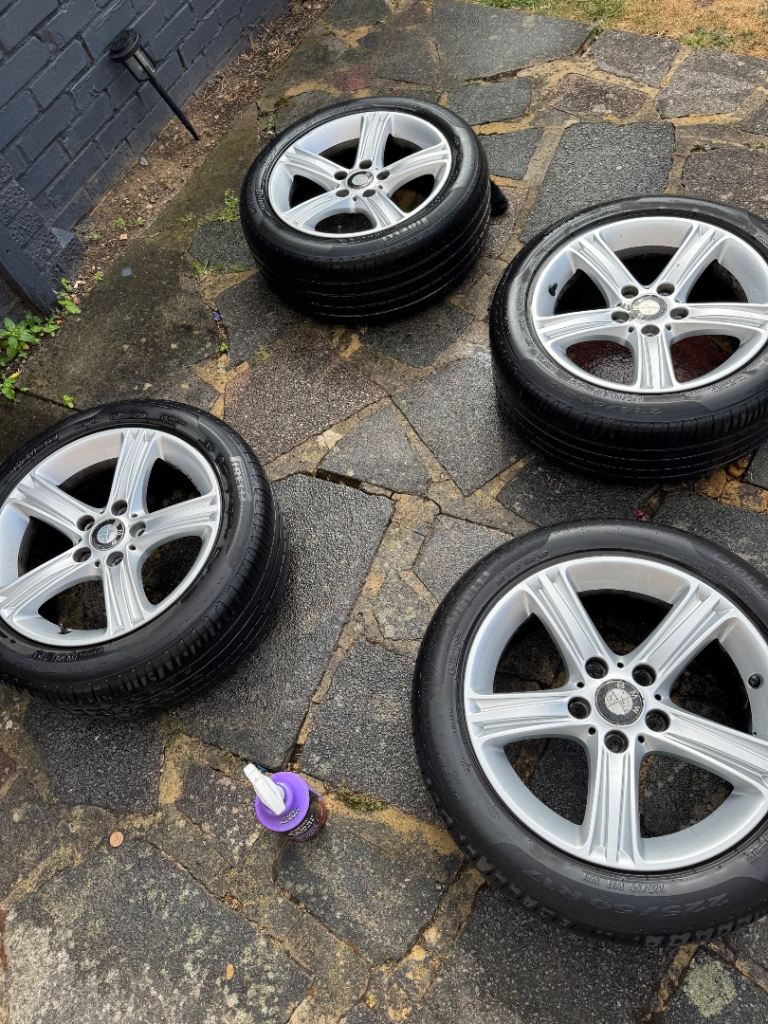 BMW 17’ Inch Wheels With Tyres 