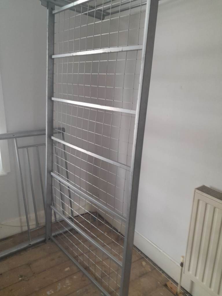 Metal single bed frame