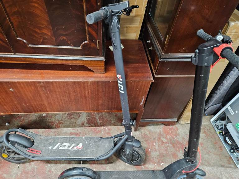 2 electric scooters spares or repairs 