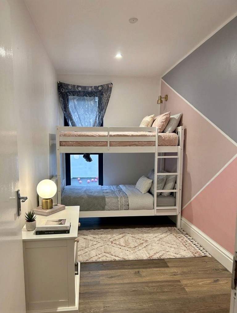 Sharing room for 350