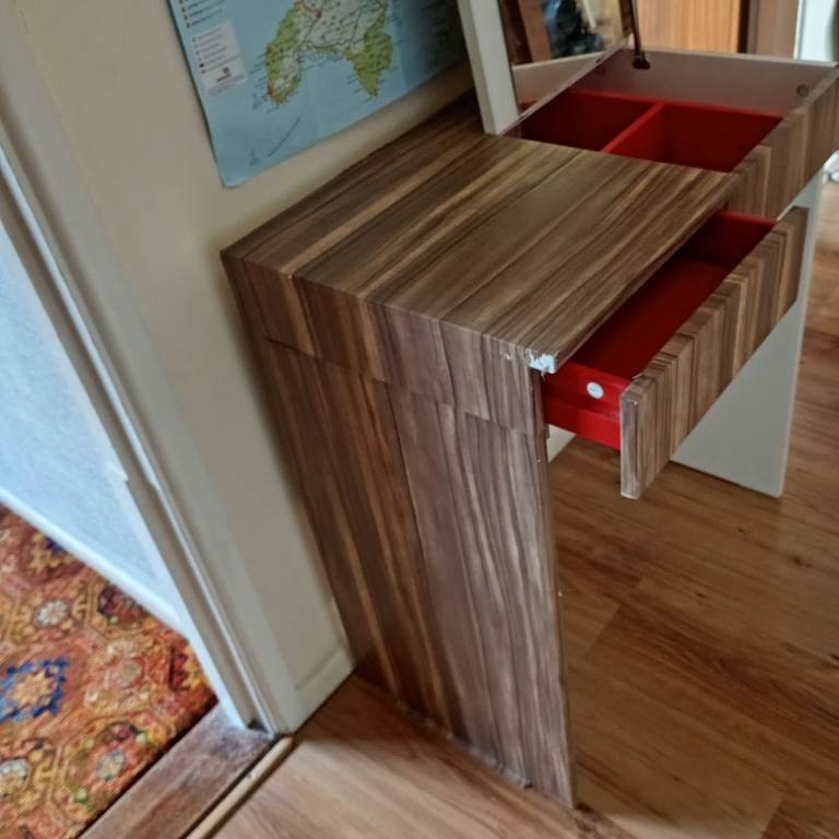 Dressing table/ Desk