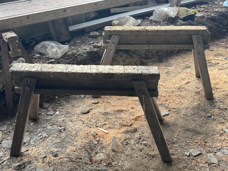 4 x heavy duty saw horses 