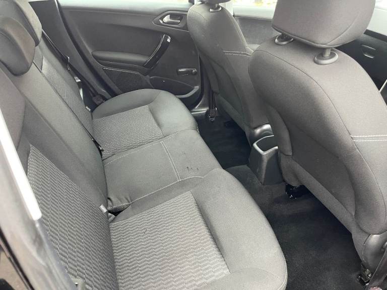 Peugeot 208 Active Blue Hdi 1560cc Diesel Hatchback 2016