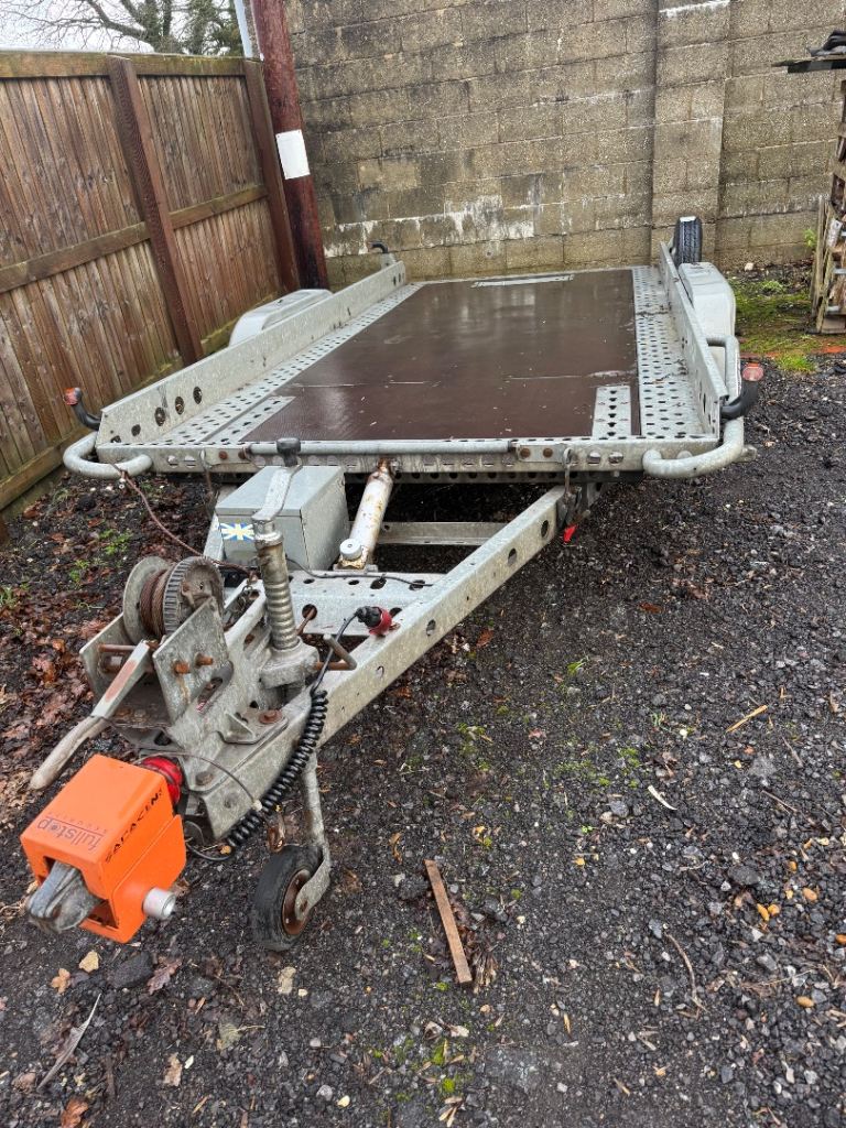 Brian James tilt bed Car trailer