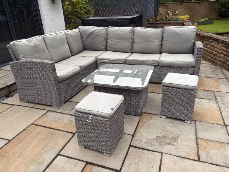 Grey rattan garden furniture 