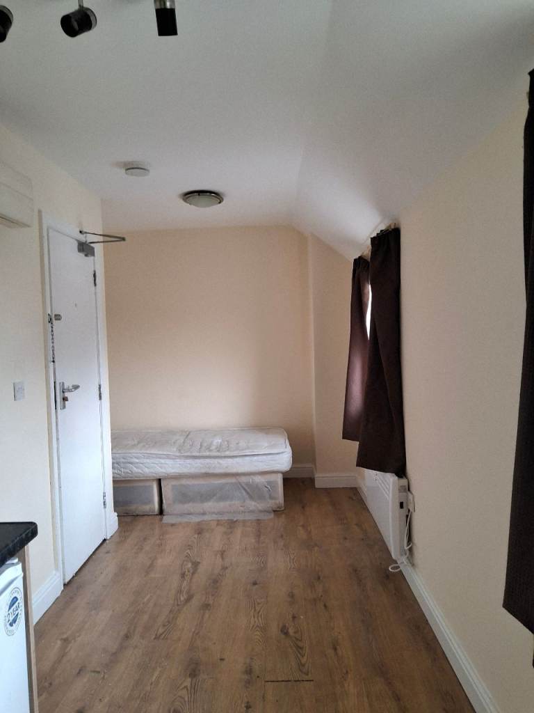 En-suite Studio Flat in Lewisham - DSS welcome 