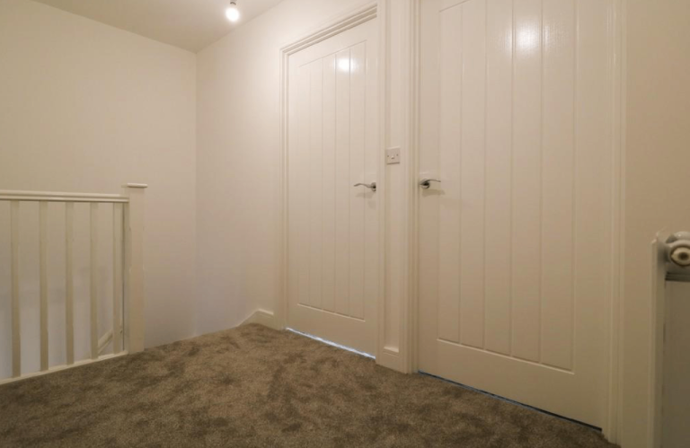 FURNISHED 4 BED SEMI-DETACHED HOUSE | BILLS INCLUDED | AVAILABLE FEB