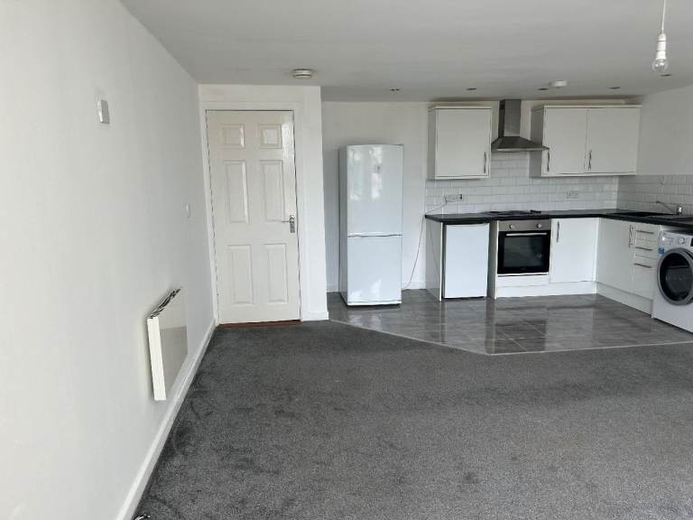 1 BEDROOM APARTMENT TO RENT *L9* ( BILLS NOT INCLUDED*