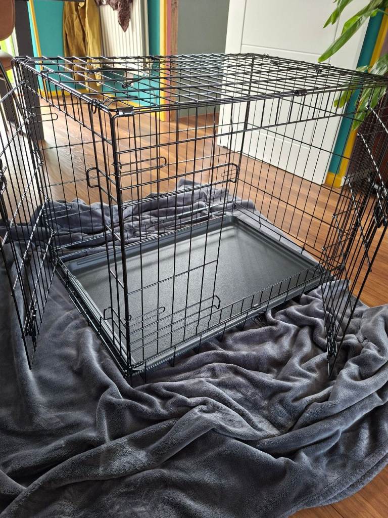 Trixie Dog Crate (M)