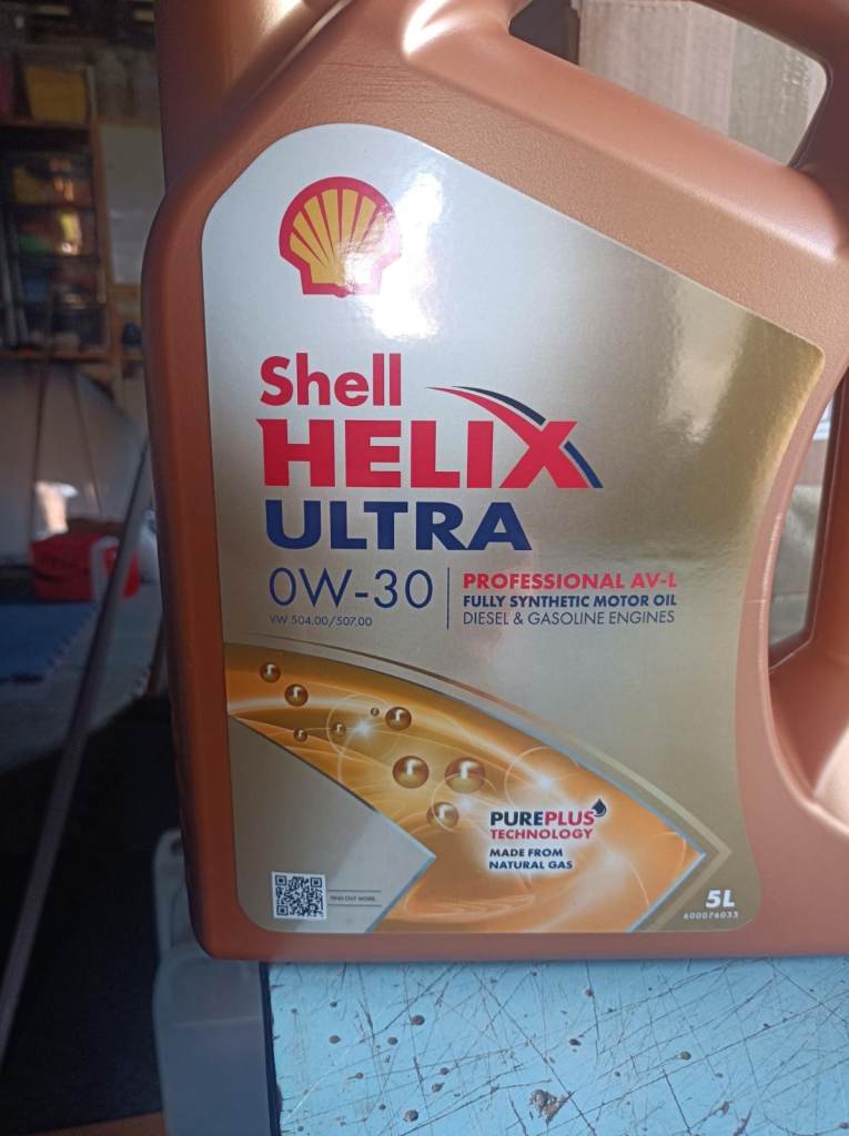 Shell Helix Ultra 0w-30 engine oil