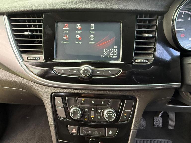 2017 Vauxhall Mokka X 1.4i Turbo ecoTEC Active Euro 6 (s/s) 5dr HATCHBACK Petrol Manual