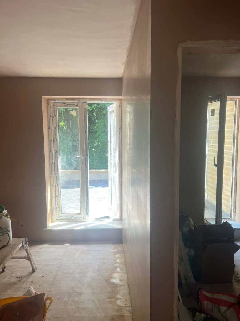 Quality Plastering Services - Skimming | Dot & Dab Plasterboard | Full House Refurbishments