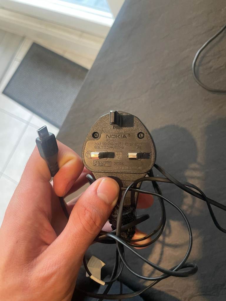 Nokia microusb plug and cable