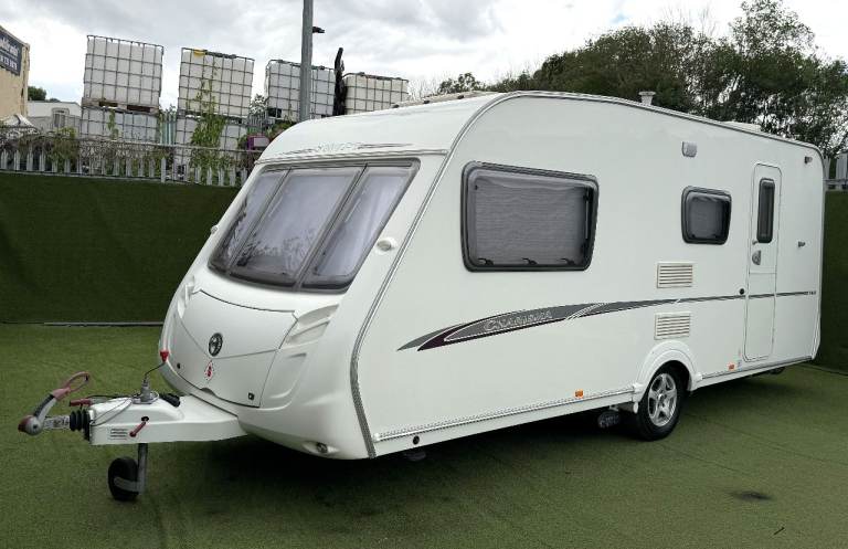 2008 SWIFT CHARISMA 560 4 BERTH CARAVAN WITH END BATHROOM, MOTOR MOVER & AWNING!