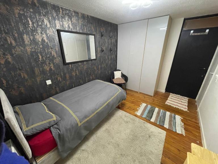 Cosy Room in South London