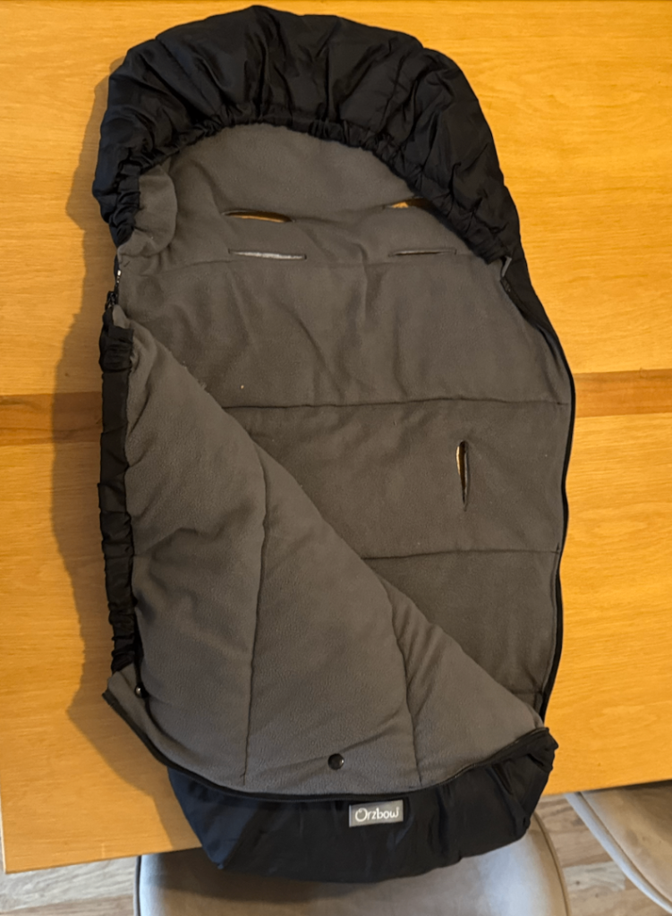 Orzbow Universal Footmuff – Black – Good as New