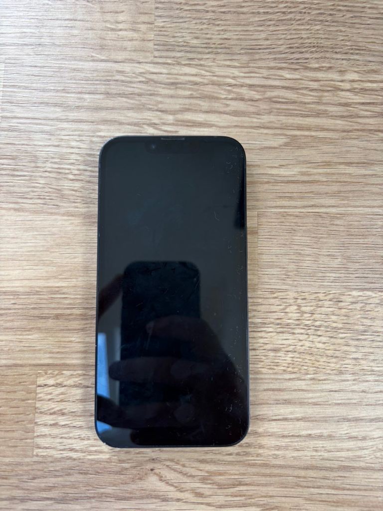 iPhone 16e