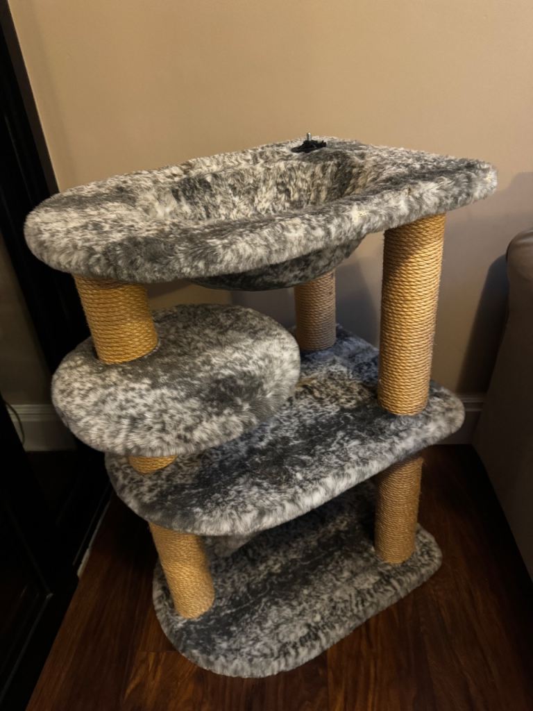Cat tree 