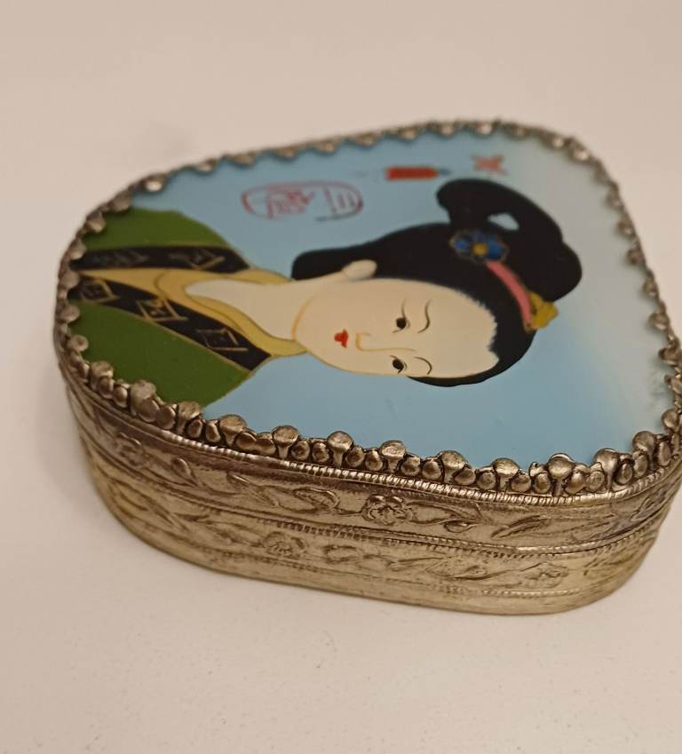 Collectable Chinese Trinket box