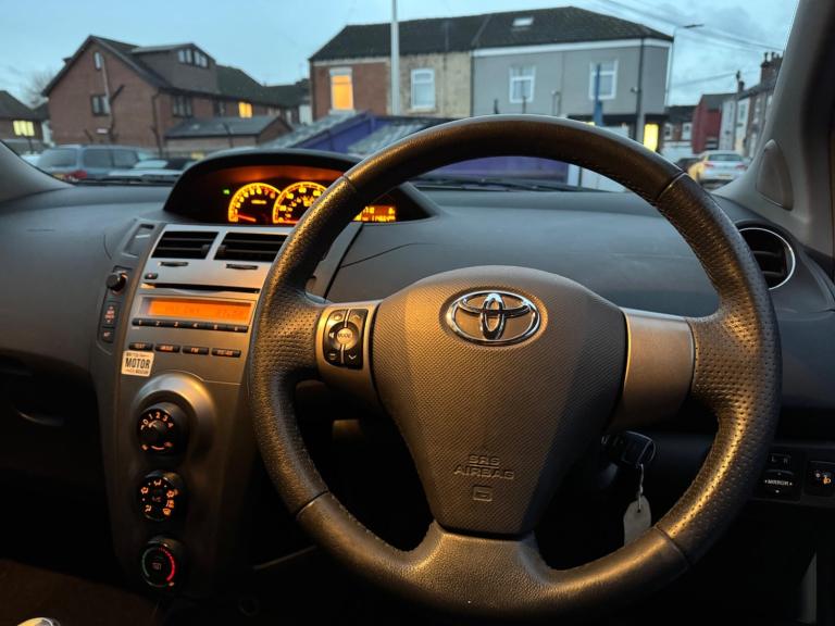 2010 Toyota Yaris 1.33 VVT-i TR 5dr [6] HATCHBACK PETROL Manual